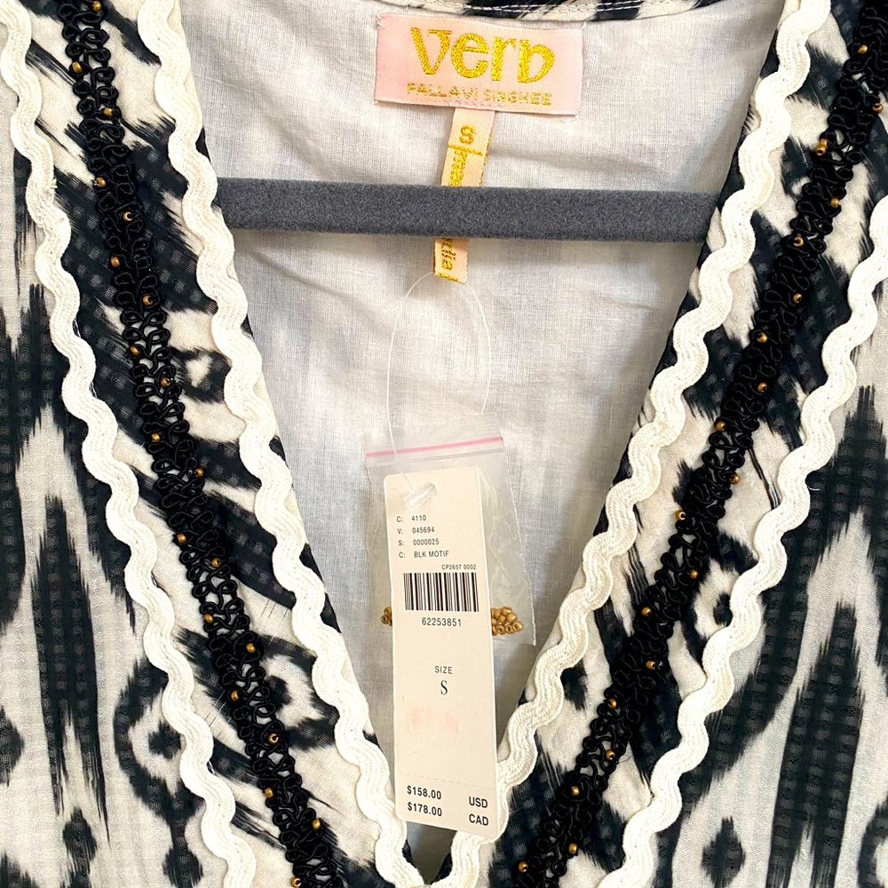 Verb by Pallavi Singhee top